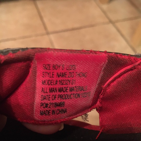 Boys GPX Size 2/3 Flip Flops - Picture 3 of 4